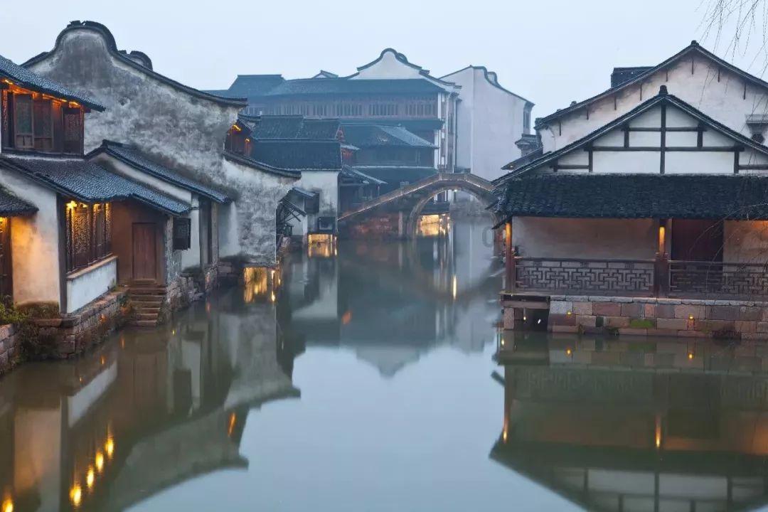 地板冒岩浆无敌版